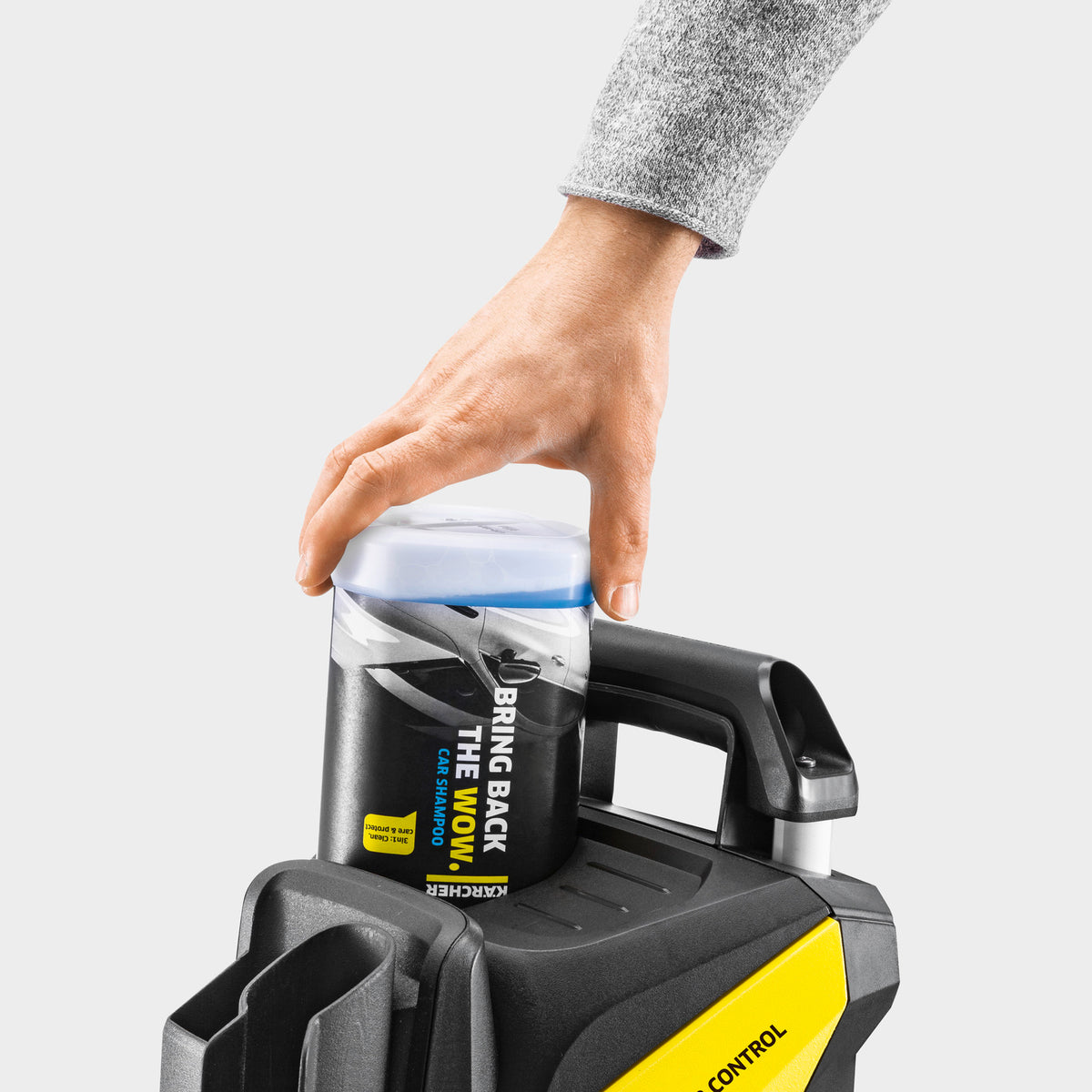 3-in-1 car and motorcycle cleaning shampoo for pressure washers - KARCHER