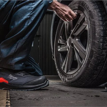 Milwaukee Flextred Black S1PS Sicherheitsschuhe | Leicht, flexibel, atmungsaktiv | Europäische Zertifizierung