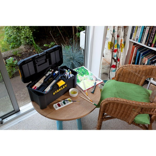 STANLEY STST1-75517 Essential - Vista frontale cassetta porta utensili 16" nera e gialla