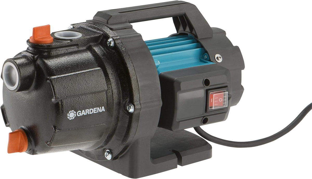 GARDENA - Pompa da Giardino 3700/4 Basic 09014-47 | 3700 l/h | 4,1 bar | Ghisa | Aspirazione 7m | Sistema GARDENA