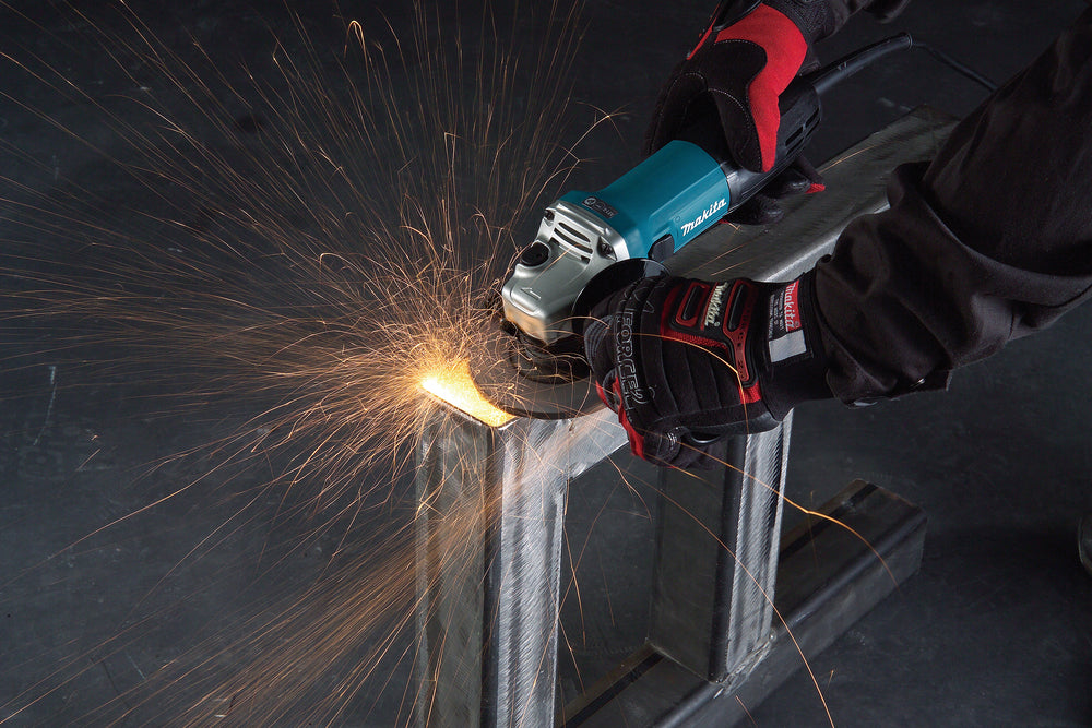 MAKITA – Smerigliatrice Angolare GA4530R | 720W | Disco 115mm | Compatta e Robusta | Professionale