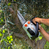 NAKAYAMA Pro - Motosega da Pota a Scoppio PC2525 | 25cc 1,4HP | Barra 25cm | Catena 1/4'' x 1,1mm | 2,5Kg | Freno Catena