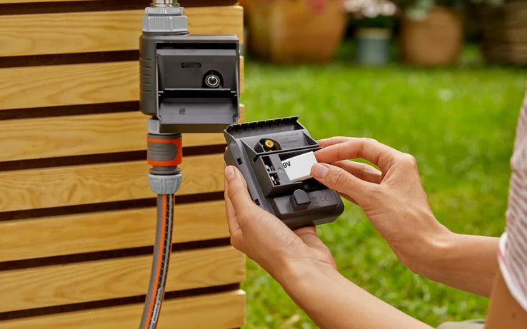 GARDENA - Computer Programmatore Irrigazione Bluetooth® 1889-20 | 3 Programmi | App iOS/Android | Safe Stop