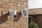 Installazione separata telecamera Vinco e pannello solare parete