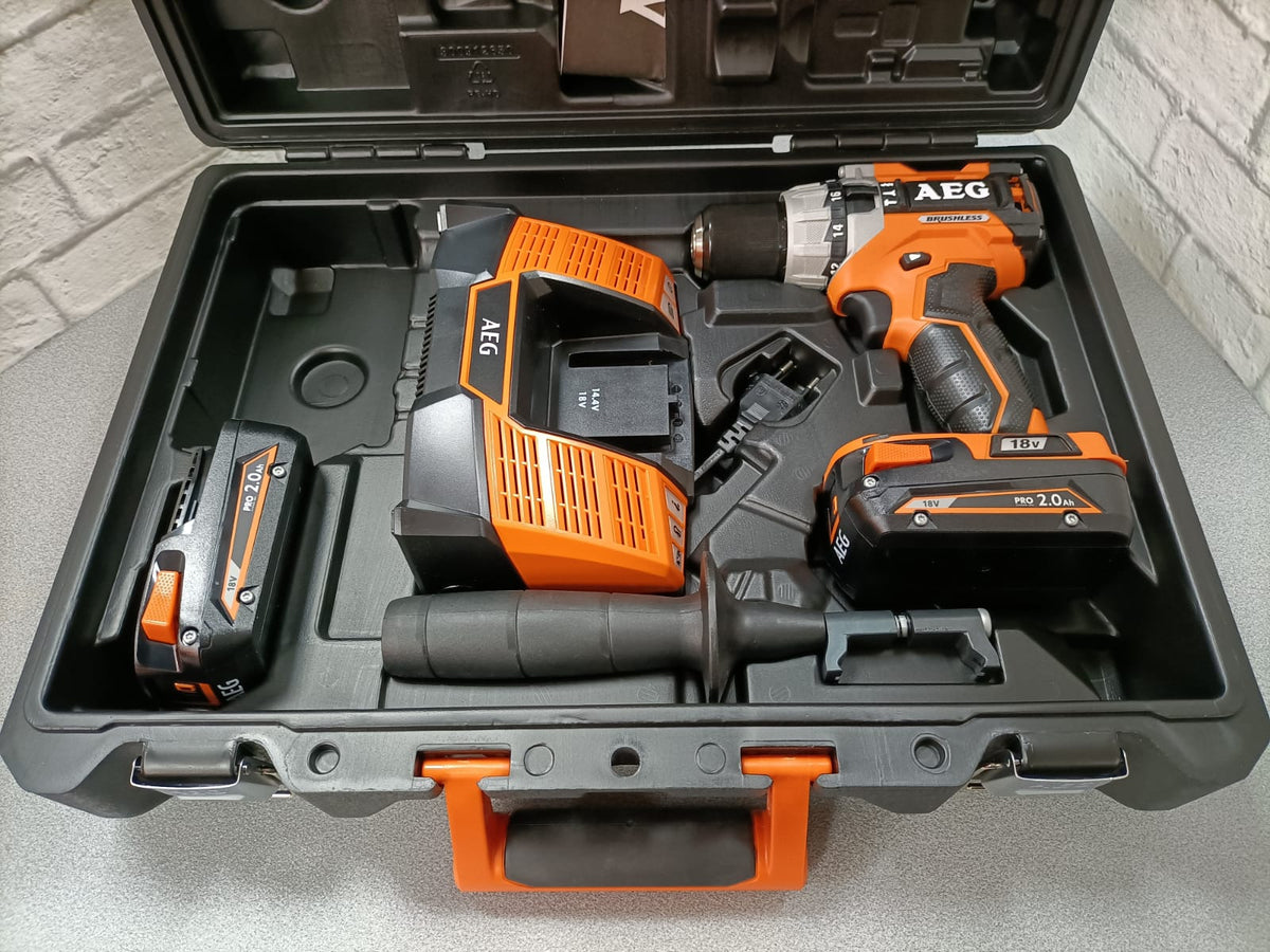 Trapano avvitatore a percussione BRUSHLESS in valigetta con 2 batterie da 2.0Ah